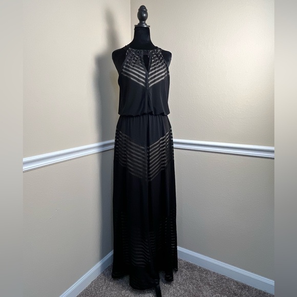London Times Chevron Halter Maxi 👗Sz 8 -Black 🖤 Excellent preowned condition! - Picture 3 of 8
